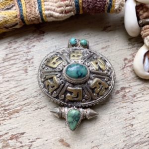 Vintage sterling silver Tibetan gau box