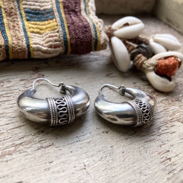 Vintage sterling silver chunky hooped earrings