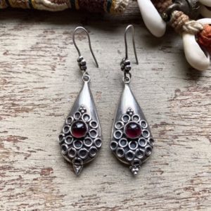 Vintage Indian sterling silver garnet earrings