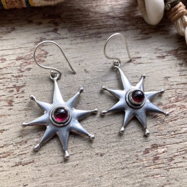 Vintage sterling silver garnet star earrings