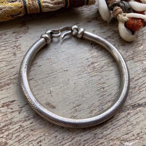 Vintage Indian solid silver snake bracelet