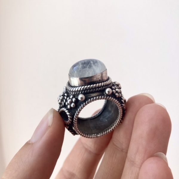 Vintage chunky solid silver rainbow moonstone ring