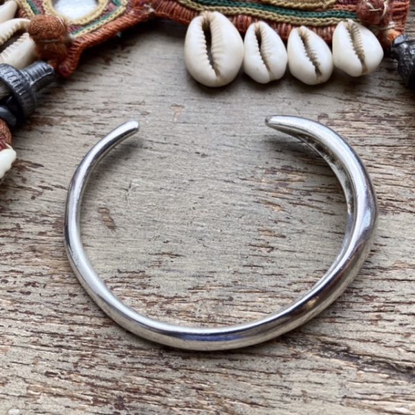 Vintage minimalist chunky sterling silver bangle