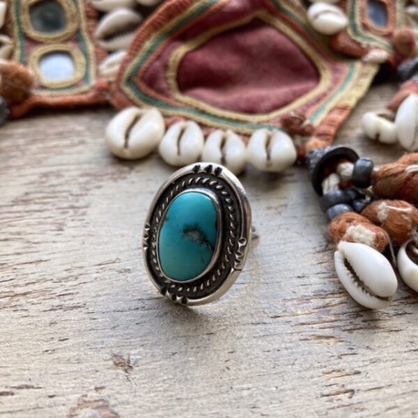 Vintage Navajo sterling silver turquoise ring