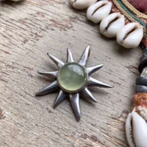 Vintage sterling silver prehnite sun pendant