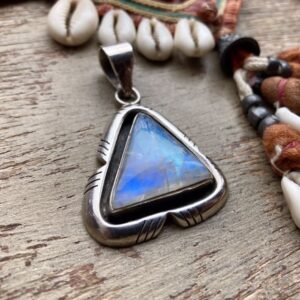 Vintage solid silver rainbow moonstone pendant