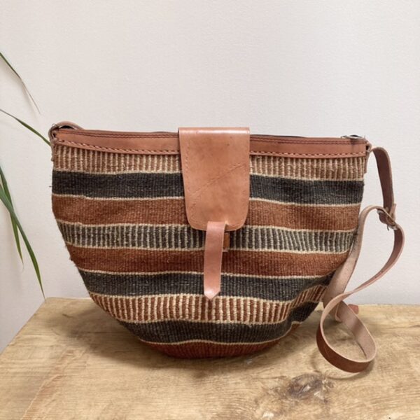 Vintage woven sisal basket bag