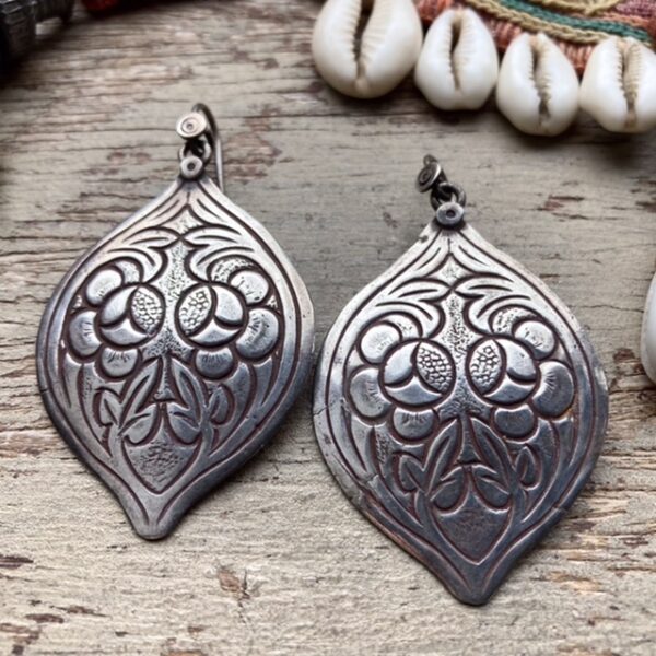 Large vintage sterling silver engraved earrings