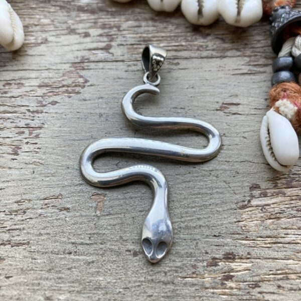 Vintage sterling silver snake pendant