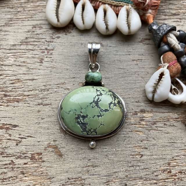 Vintage sterling silver green turquoise pendant