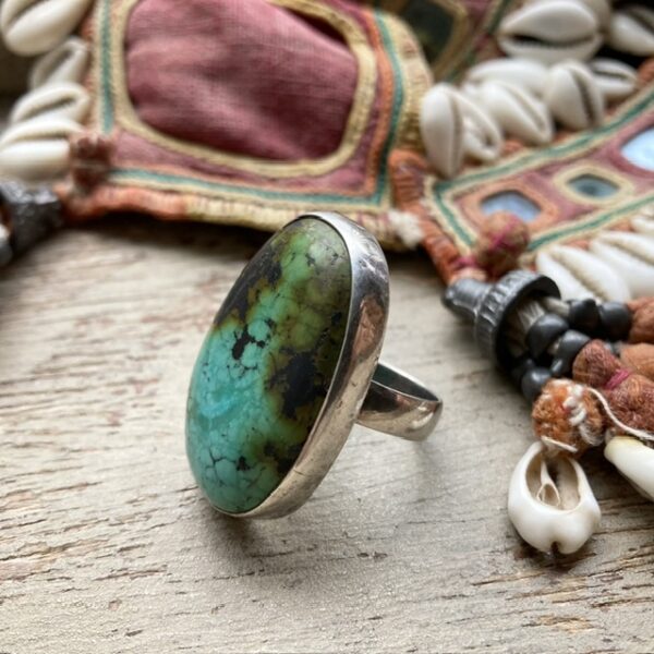 Vintage sterling silver chunky turquoise ring