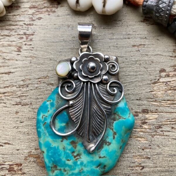 Vintage Navajo sterling silver natural turquoise pendant