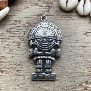 Vintage Peruvian sterling silver Tumi pendant