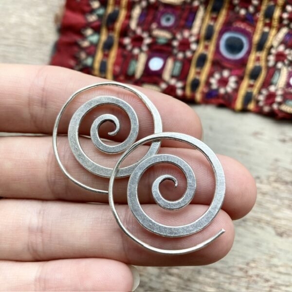 Hill tribe solid silver spiral earrings