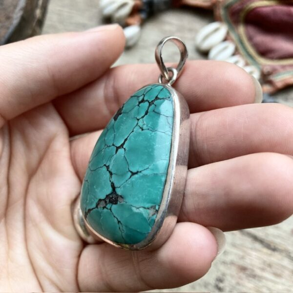Vintage sterling silver turquoise pendant
