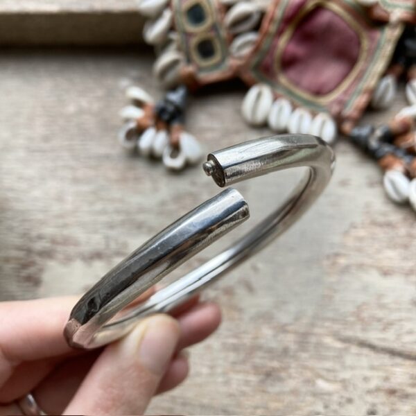 Vintage simple sterling silver chunky bangle