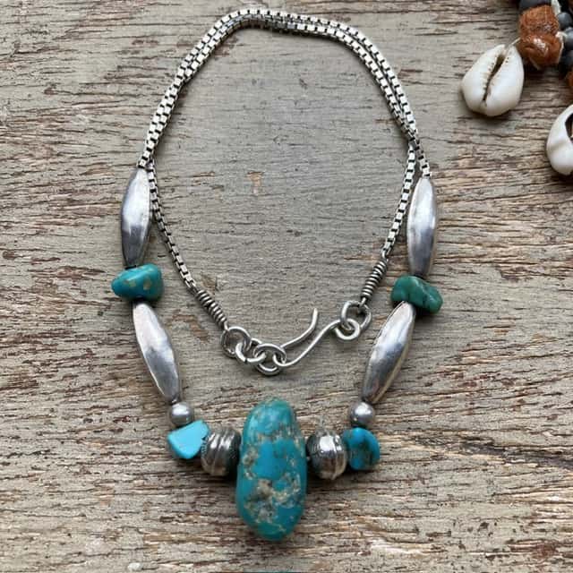 Vintage Native American sterling silver and turquoise necklace