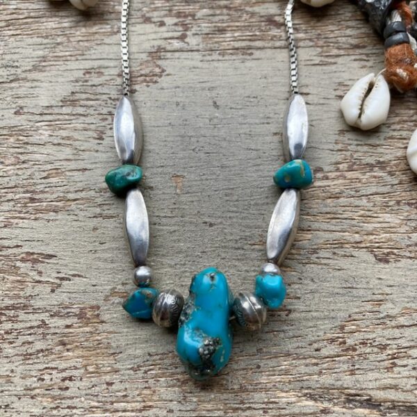 Vintage Native American sterling silver and turquoise necklace