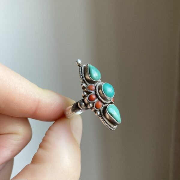 Vintage sterling silver turquoise and coral ring