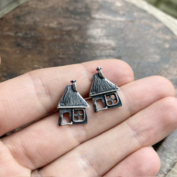 Vintage sterling silver cottage earrings