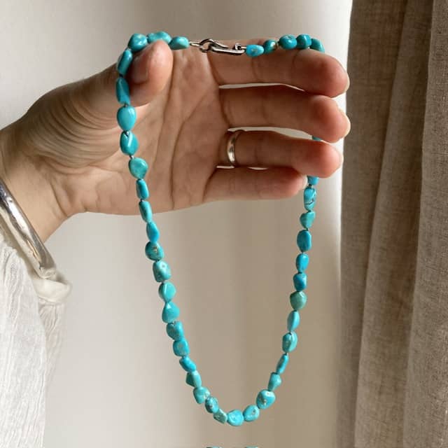 Vintage natural turquoise beaded necklace