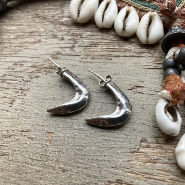 Vintage minimalist sterling silver earrings
