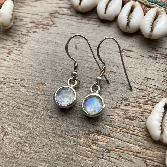 Vintage sterling silver rainbow moonstone earrings