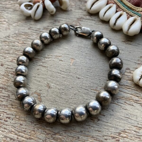 Vintage sterling silver Navajo pearl bracelet