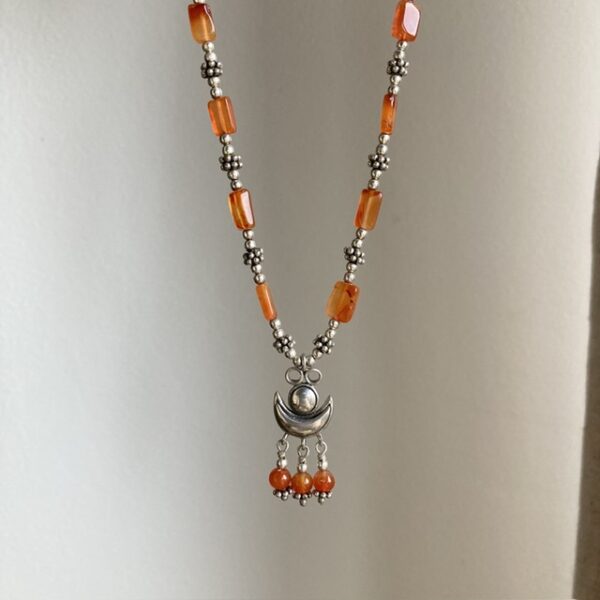 Vintage sterling silver and carnelian necklace