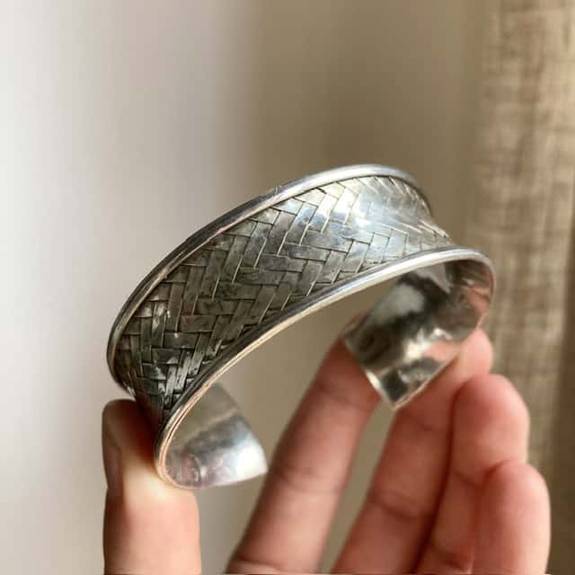 Vintage Balinese sterling silver woven bangle