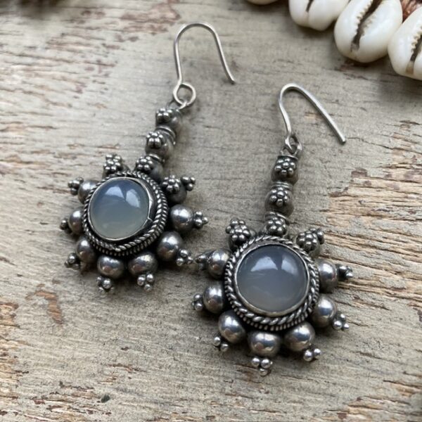 Vintage sterling silver moonstone dangly earrings