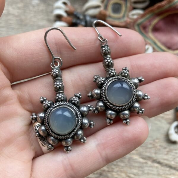 Vintage sterling silver moonstone dangly earrings