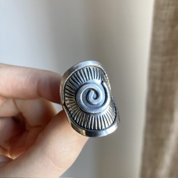 Vintage sterling silver spiral sunburst ring