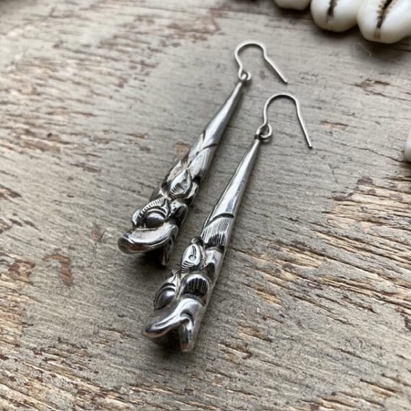 Vintage sterling silver ornate dragon earrings