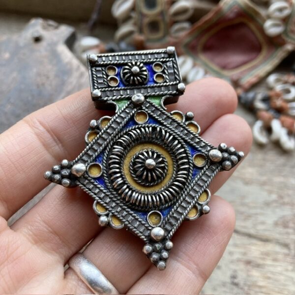 Vintage ornate sterling silver pendant