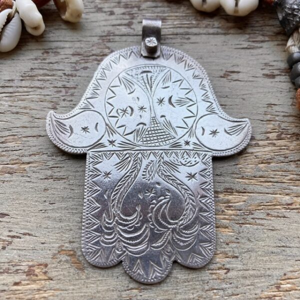 Vintage 800 silver engraved Hamsa hand pendant