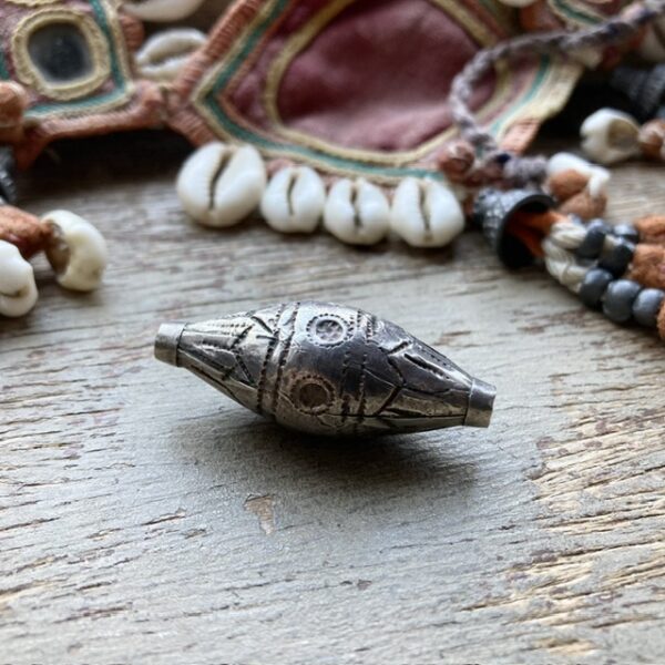 Vintage ornate solid silver Karen Hill Tribe bead