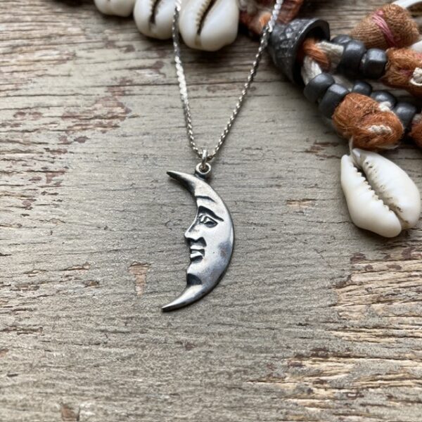 Vintage sterling silver celestial moon necklace