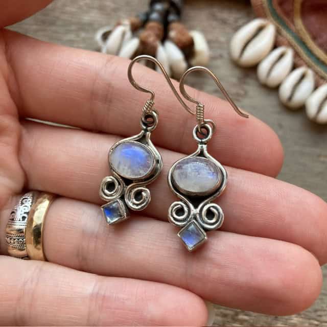 Vintage sterling silver rainbow moonstone earrings