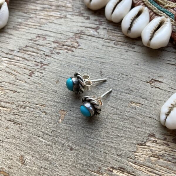 Vintage sterling silver turquoise earrings