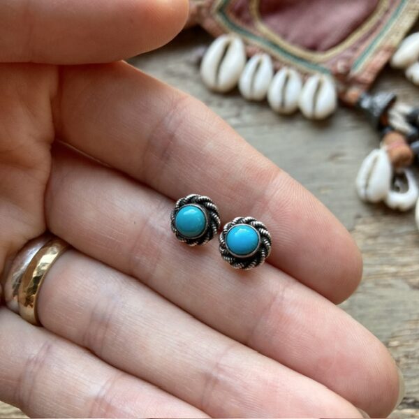 Vintage sterling silver turquoise earrings