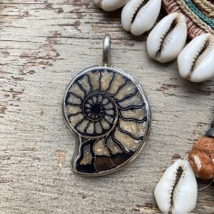 Vintage sterling silver ammonite pendant