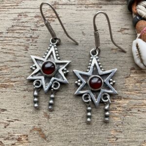 Vintage sterling silver garnet star earrings