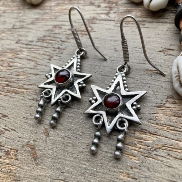 Vintage sterling silver garnet star earrings