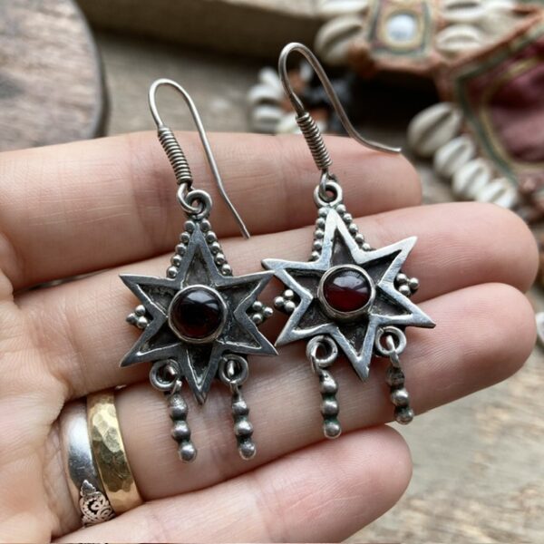 Vintage sterling silver garnet star earrings