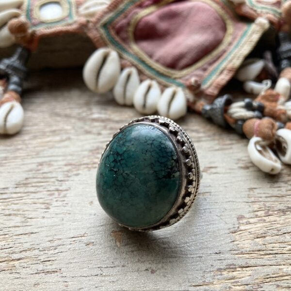 Vintage chunky turquoise sterling silver ring