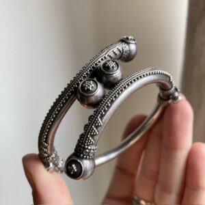 Vintage ornate Rajasthani sterling silver bangle