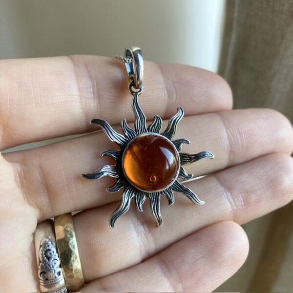 Vintage sterling silver sunburst necklace