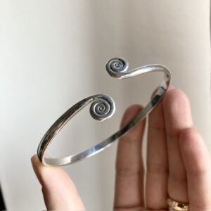 Vintage sterling silver upper-arm bangle