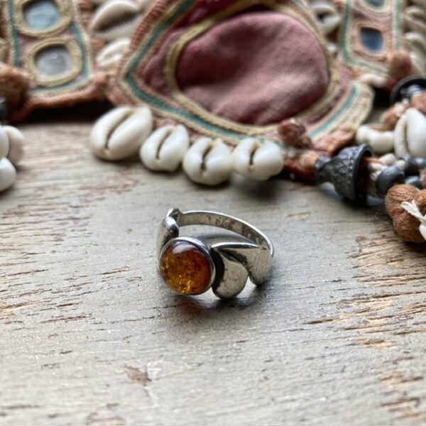 Vintage sterling silver amber ring